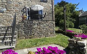 Saddle Cottage
